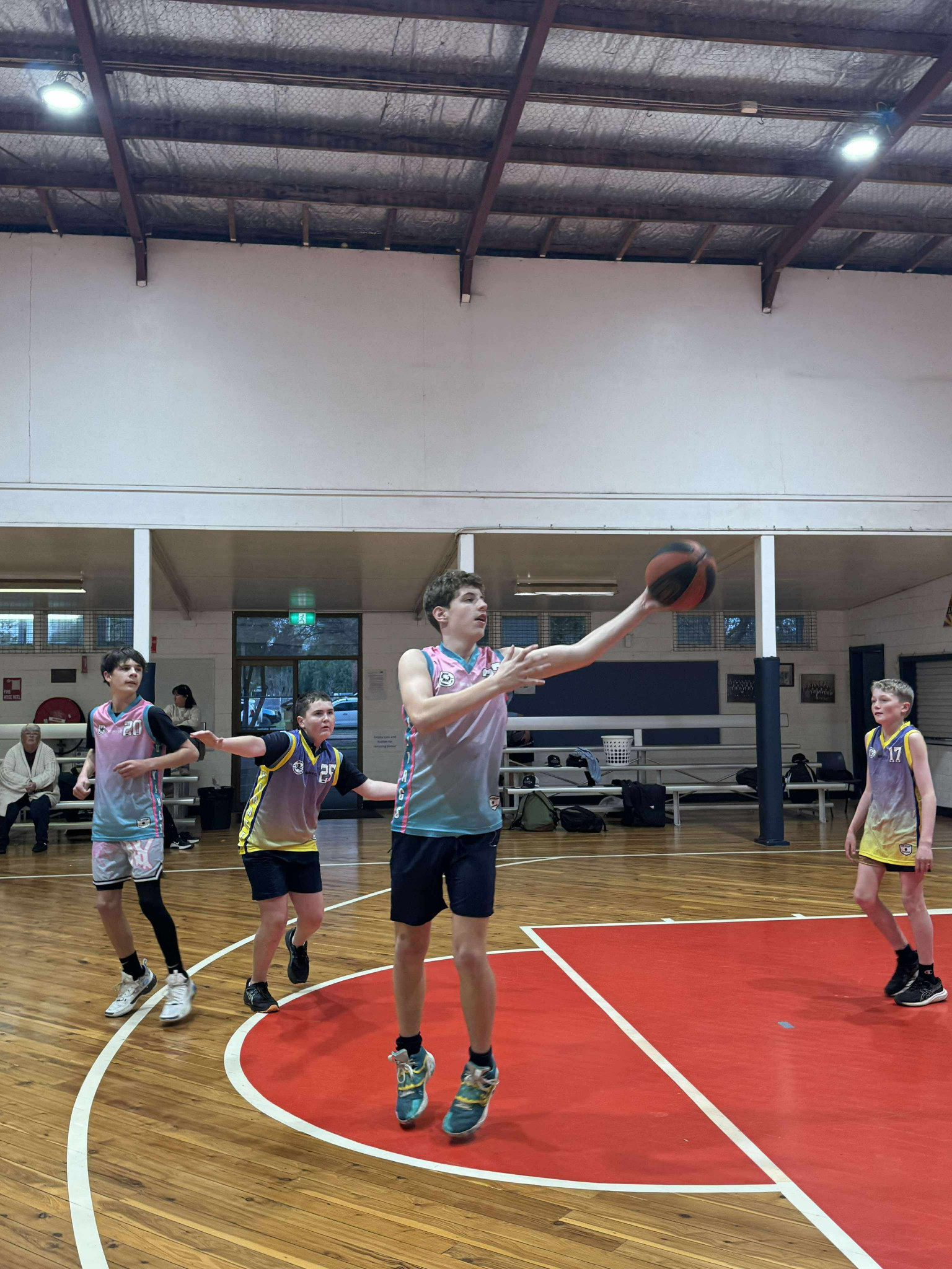 Emu League: Pirates v Vikings.