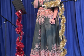 Jess Camlin-Reed sang ‘Santa Baby’.