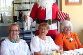 bev-rogers—kay-l-homme.-susan-green-with-santa.jpg