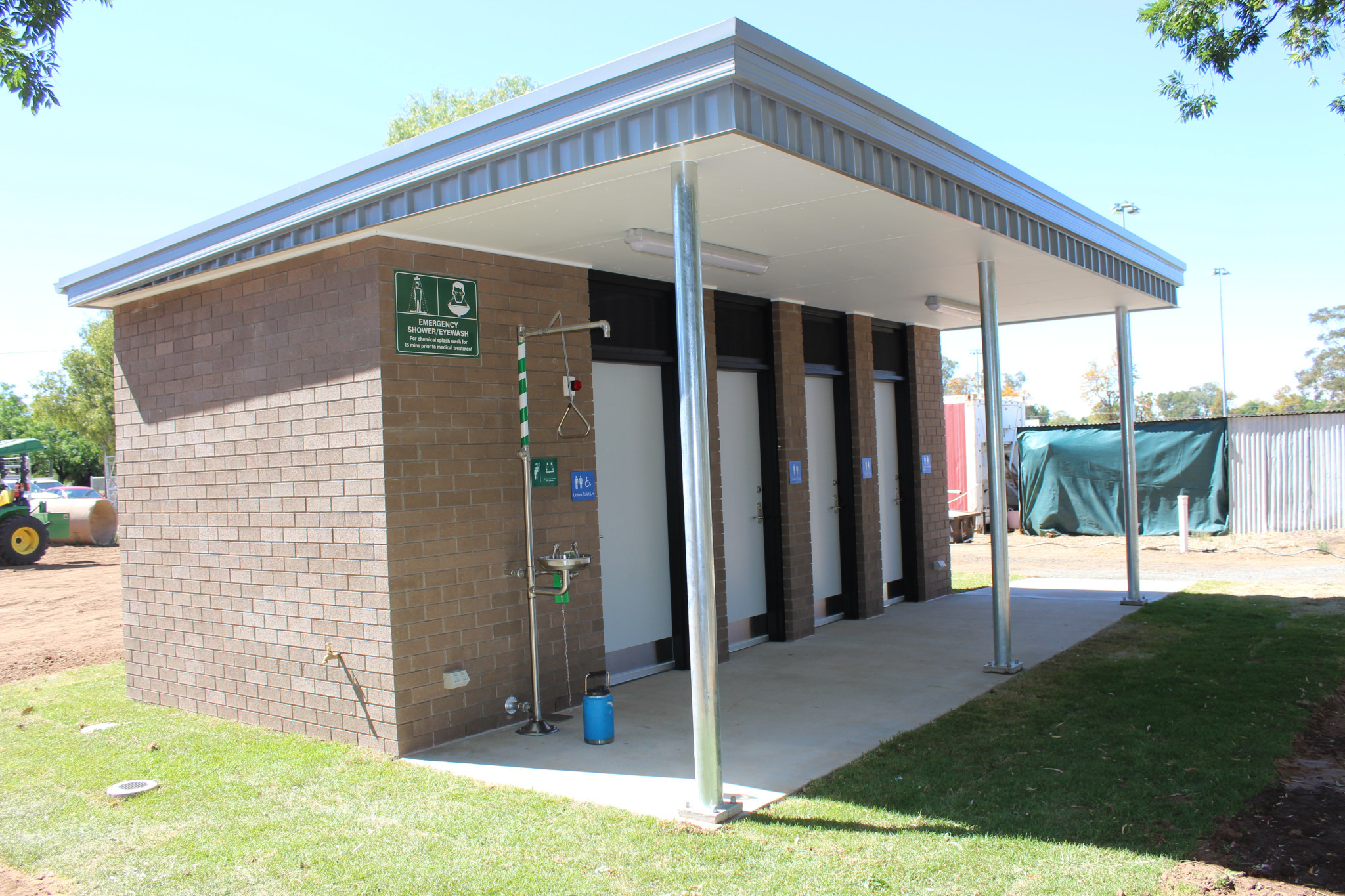The new toilet block at the Gilgandra High School’s agriculture plot. Photo by The Gilgandra Weekly: Lucie Wightman.