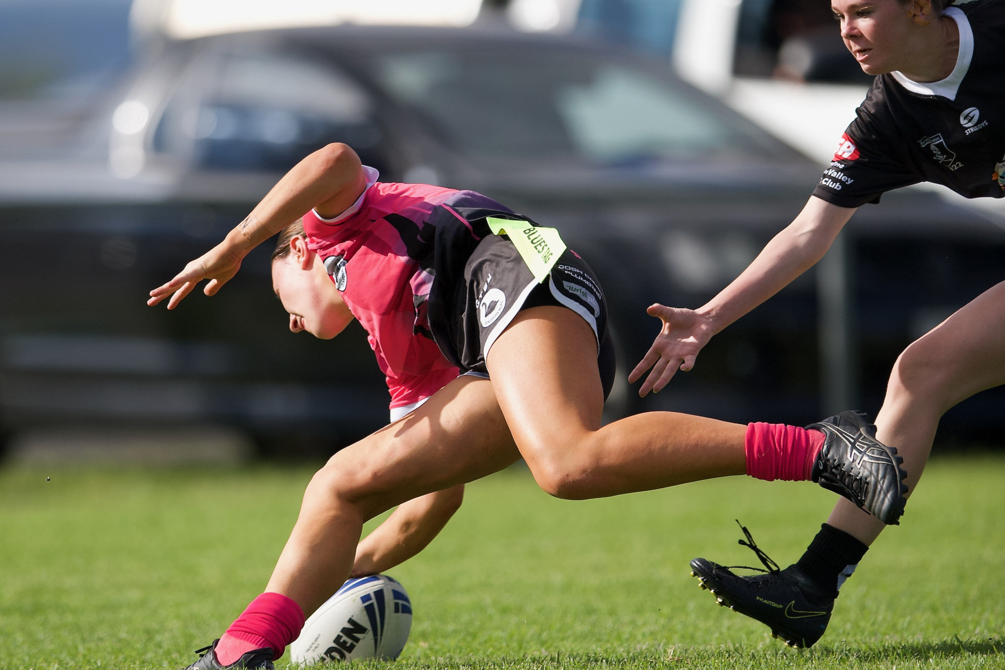 A Dunedoo Swanette scores during a league tag game against Baradine. Photo courtesy of Peter Sherwood Photography and Framing.