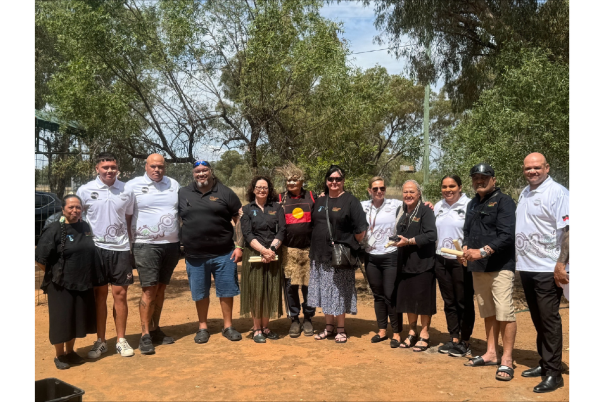 Members of the delegation from New Zealand and those who welcomed them to Gilgandra. Photos supplied by CTG Aboriginal Health.