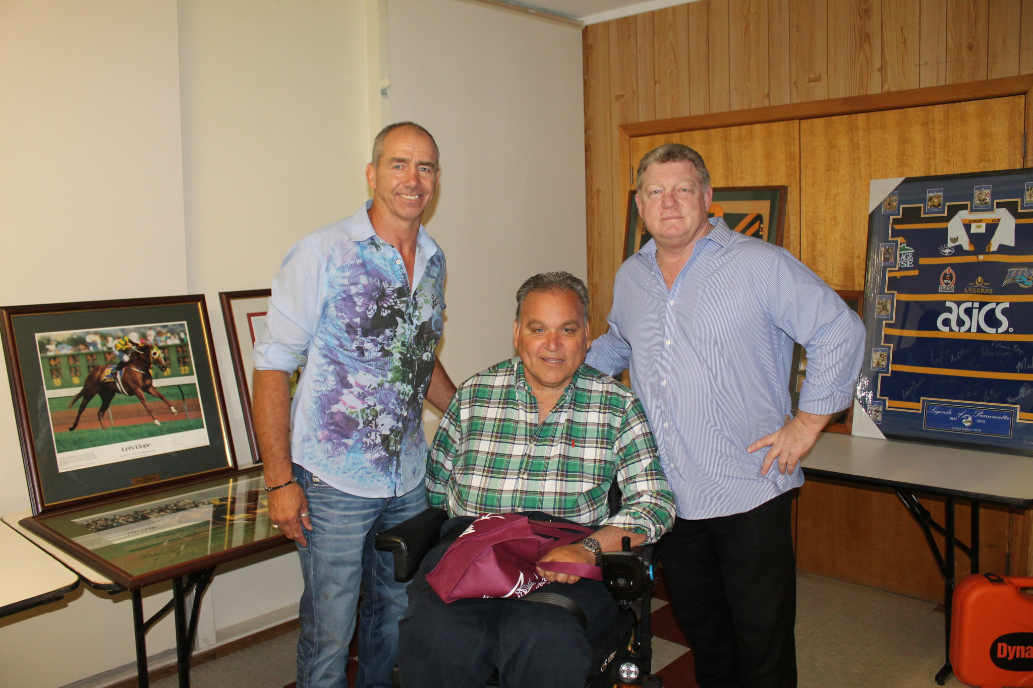 Former Penrith Panthers Matt Goodwin (West Wyalong) with the late John 'Pug' Farragher and Phil Gould at a Gilgandra and District Cancer Fundraisers event in October 2014. Photo by The Gilgandra Weekly.