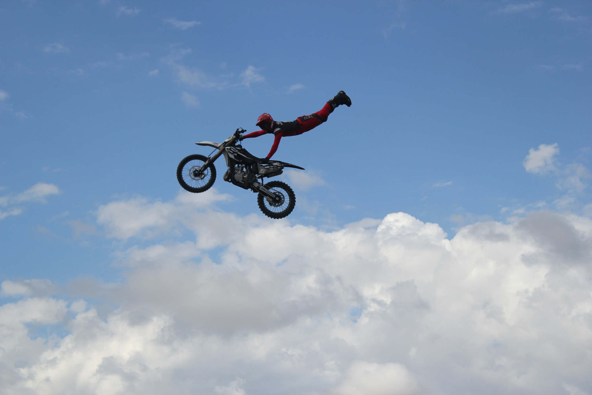 Aussie FMX brings motorcoss thrills - feature photo