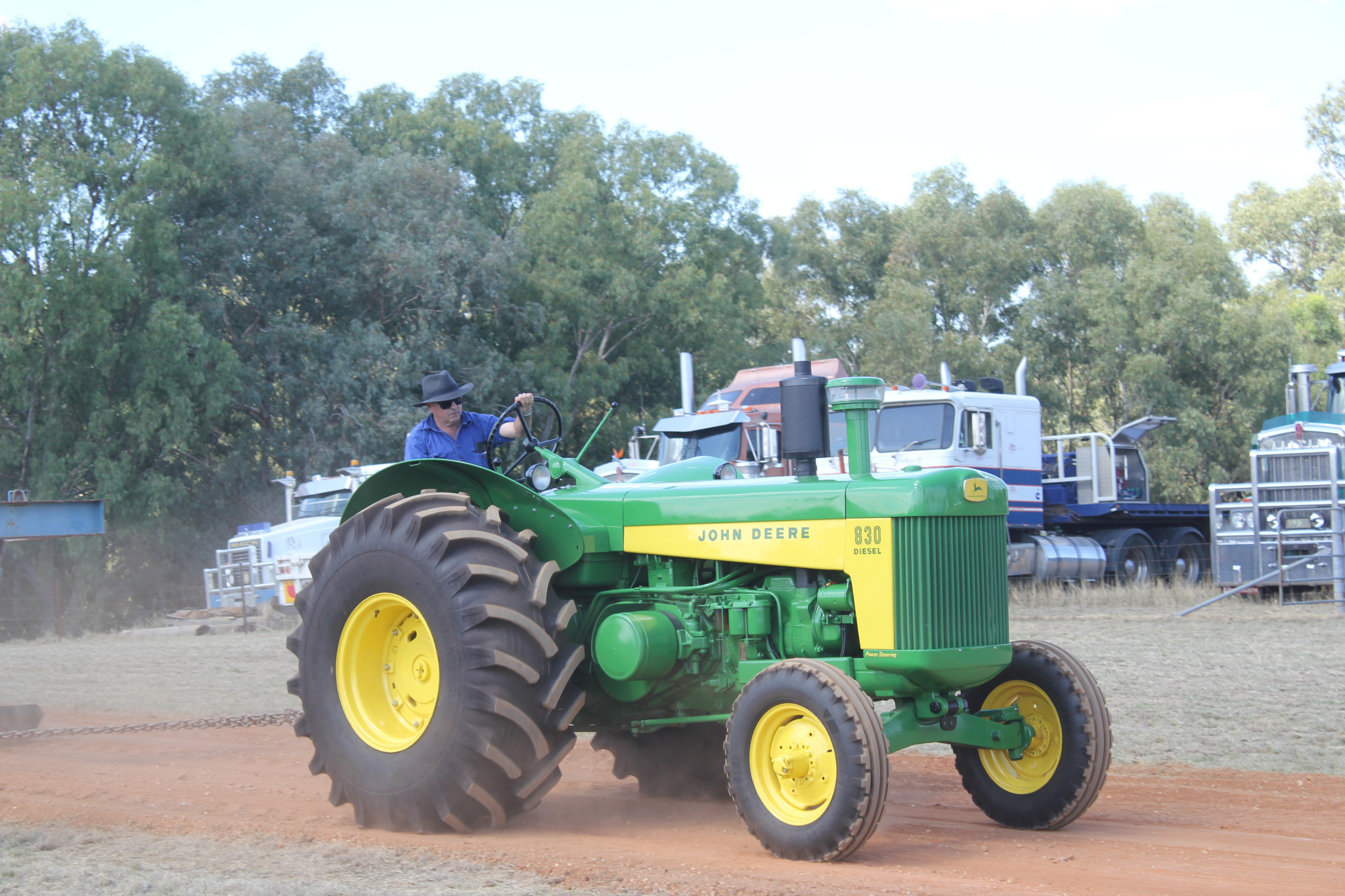Graham Williams’ John Deere 380 put on an impressive performance in the open section competitive tractor pull and also won best restored vehicle of the day at Easter Saturday’s event. Photo by The Gilgandra Weekly: Nicholas Croker.