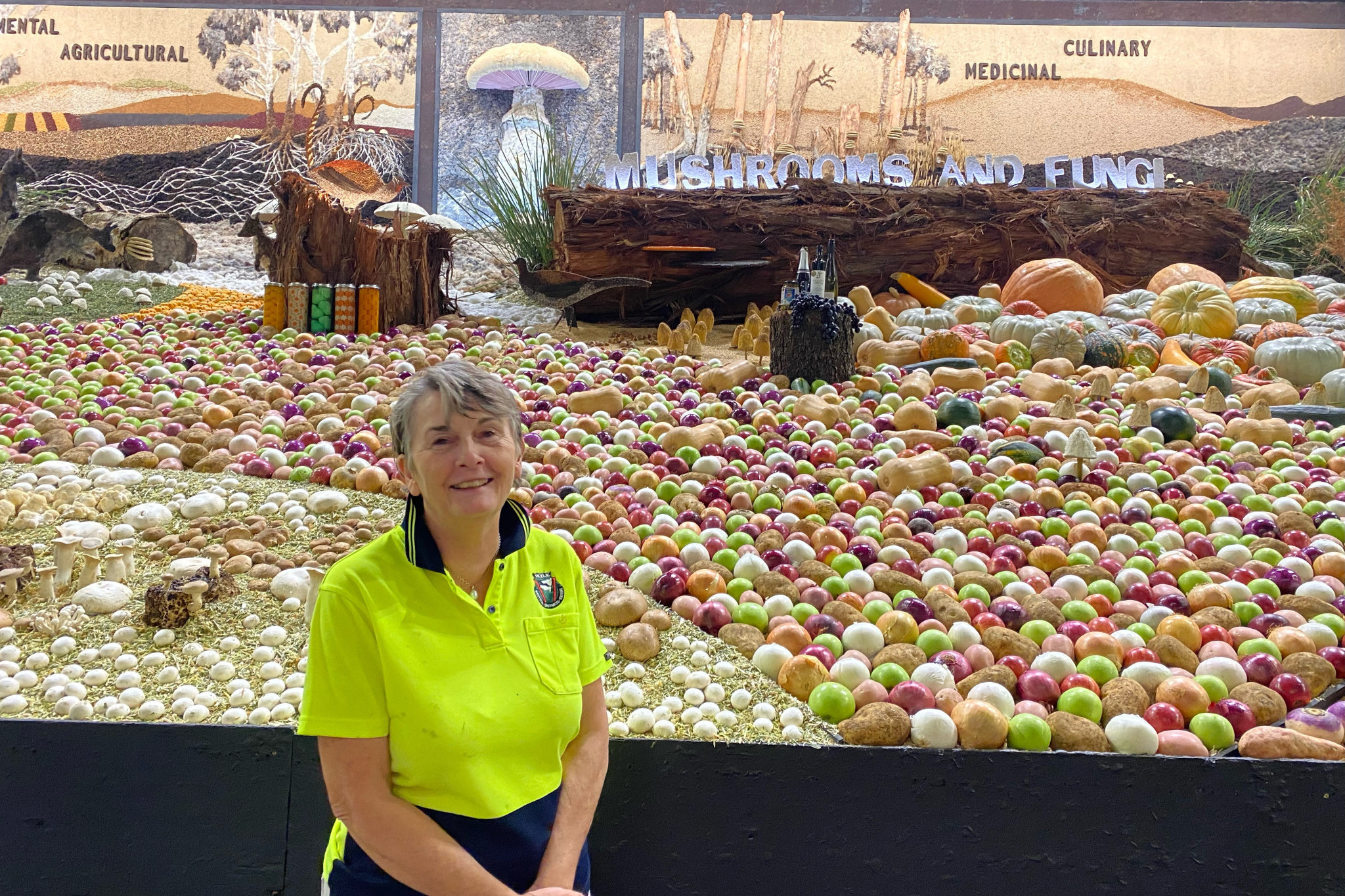 Gilgandra’s Margaret Windeyer is again part of the Western District Exhibit team at the Sydney Royal Easter Show.