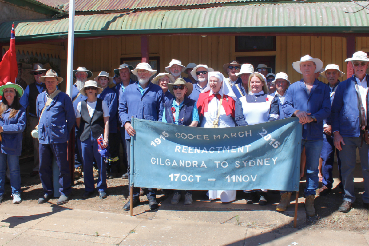 22015 Kookaburra and Coo-ee March Re-enactors in front of the “birthplace of the Coo-ee March”, the Hitchen House on Saturday, October 4, 2025 as part of a 10-year reunion. Photos by The Gilgandra Weekly: Lucie Peart.