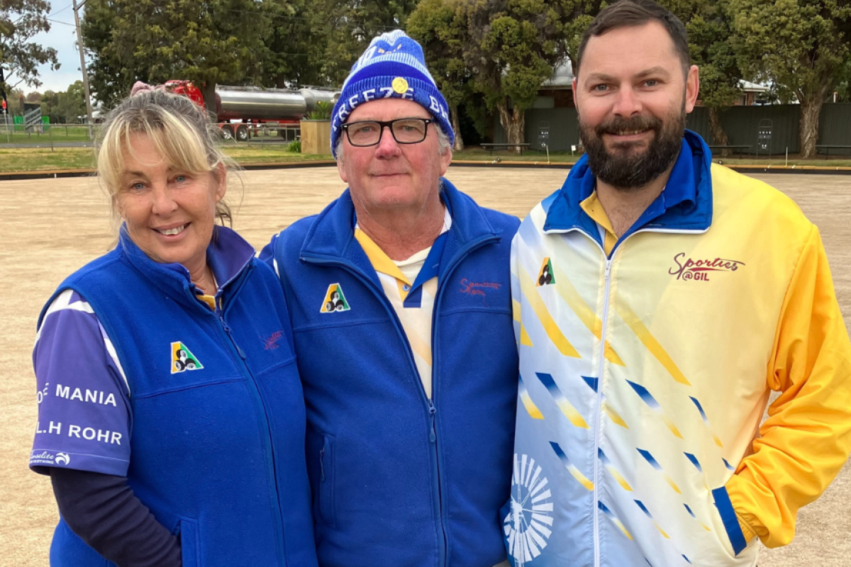 2024 Triples Champions Jo and Fox Raines, and Matthew Thompson. Photo by Gilgandra Bowling Club.